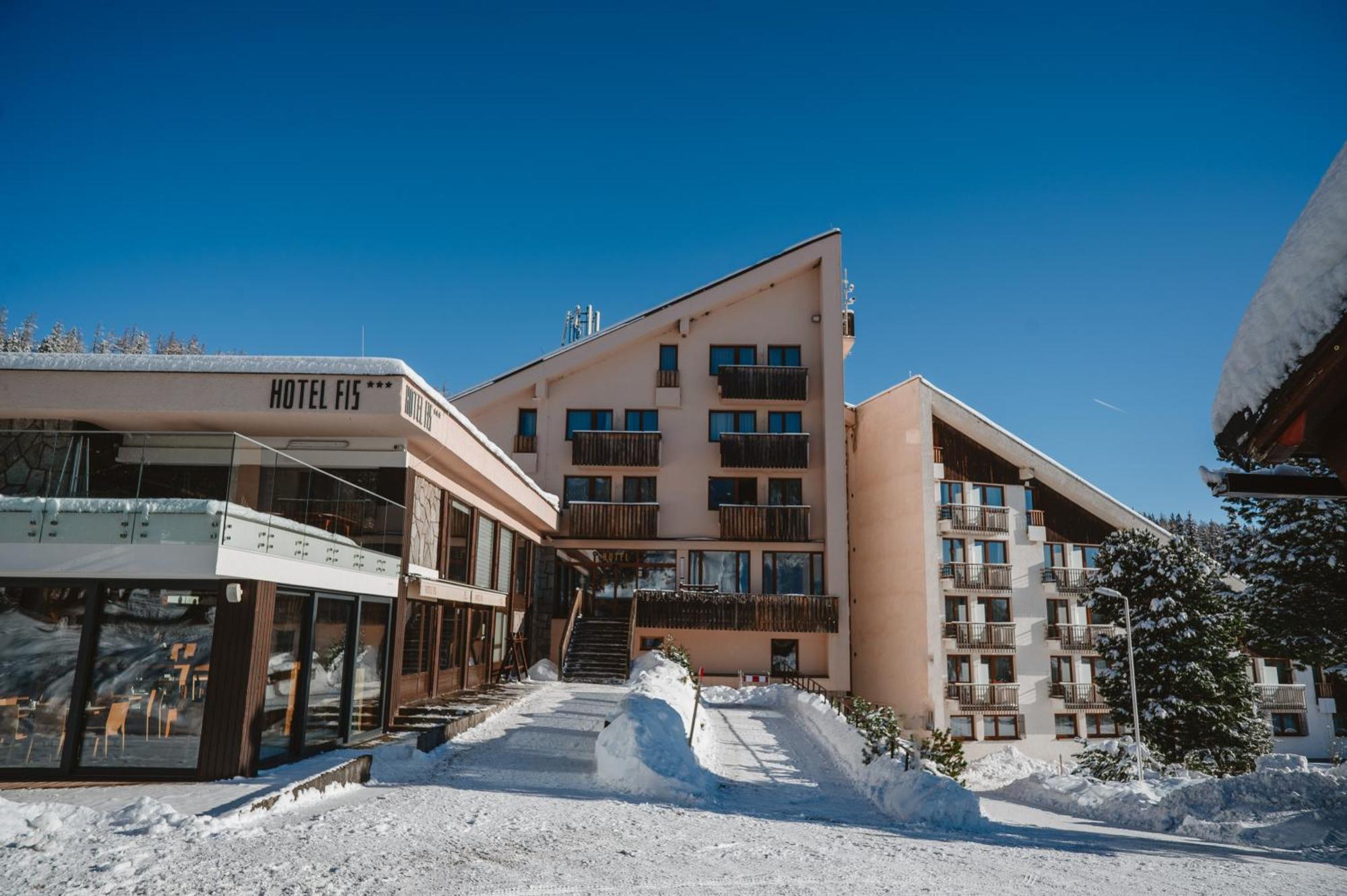 Hotel Fis Strbske Pleso Exterior photo